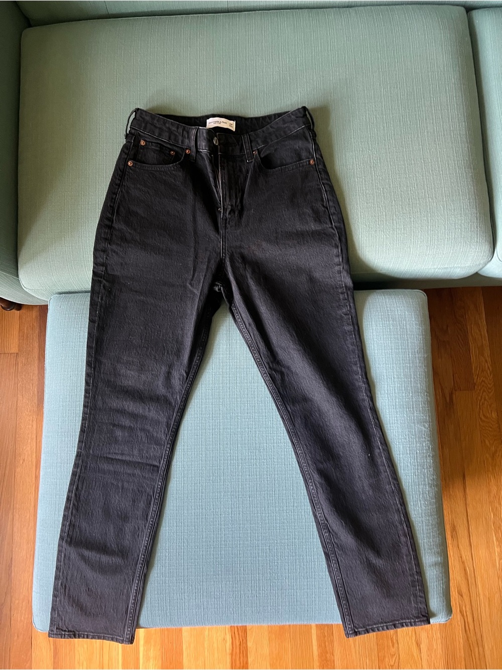 Abercrombie & Fitch Black High-Rise Straight-Leg Jeans